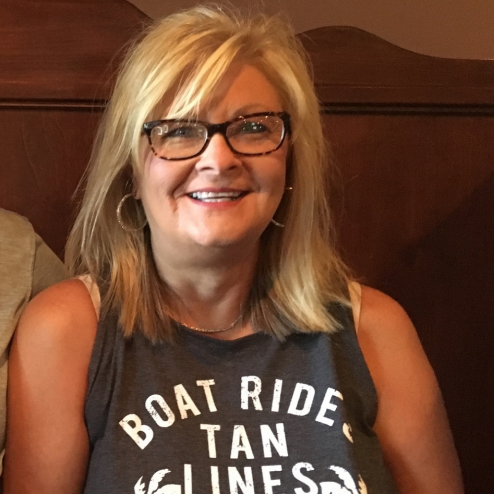 Meet your Posher, Debbie